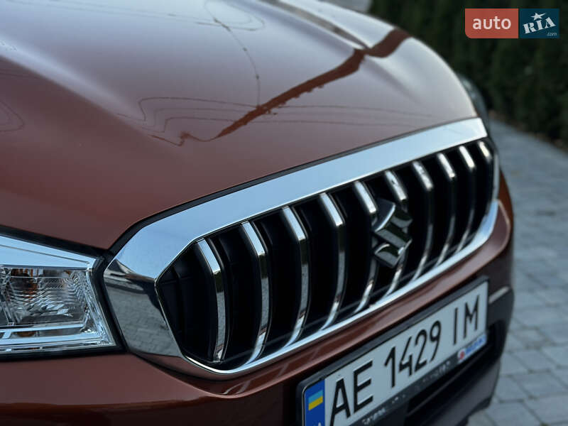 Внедорожник / Кроссовер Suzuki SX4 2017 в Киеве