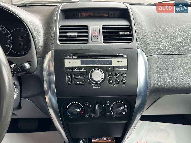 Хэтчбек Suzuki SX4 2008 в Киеве