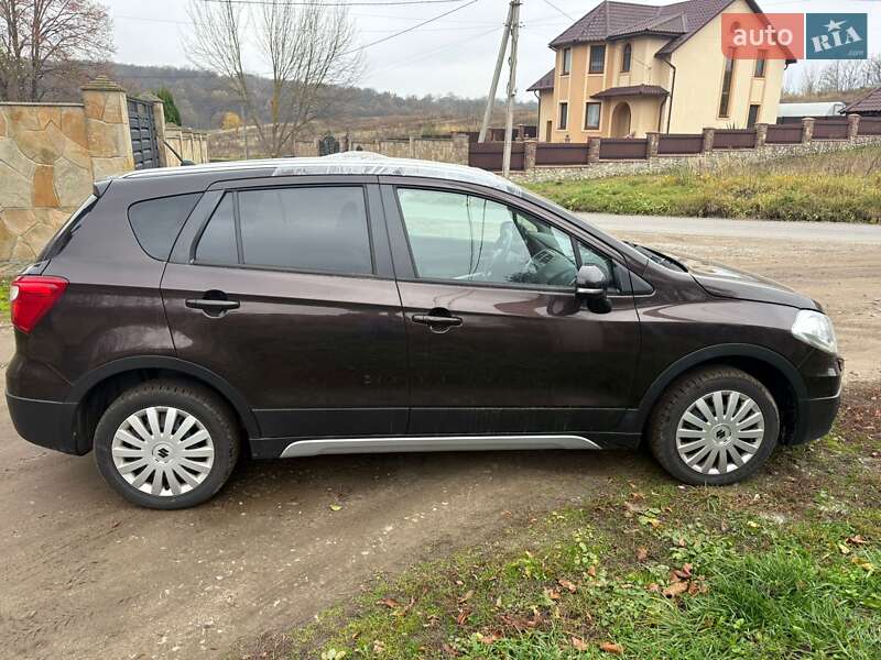 Внедорожник / Кроссовер Suzuki SX4 2013 в Тернополе фото 3 Внедорожник / Кроссовер Suzuki SX4 2013 в Тернополе