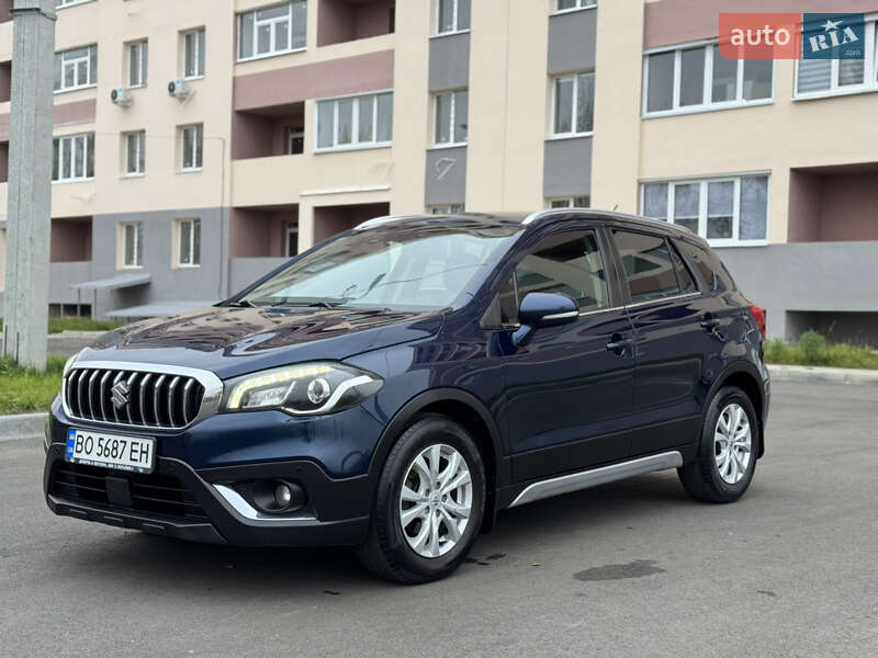 Внедорожник / Кроссовер Suzuki SX4 2017 в Харькове