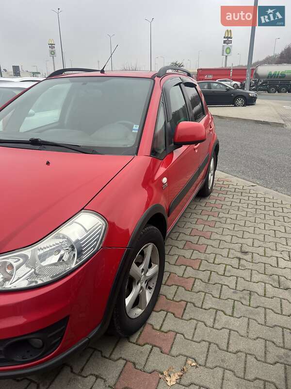 Внедорожник / Кроссовер Suzuki SX4 2011 в Ивано-Франковске