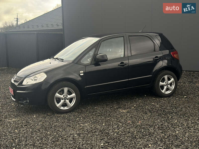 Внедорожник / Кроссовер Suzuki SX4 2010 в Луцке