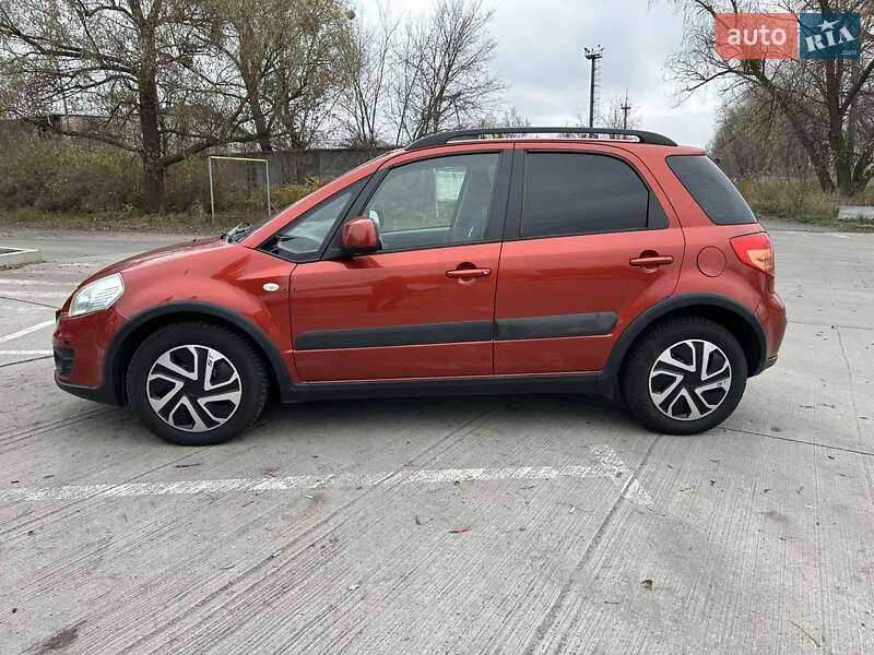 Внедорожник / Кроссовер Suzuki SX4 2013 в Киеве