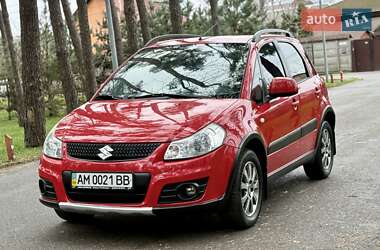 Внедорожник / Кроссовер Suzuki SX4 2014 в Киеве