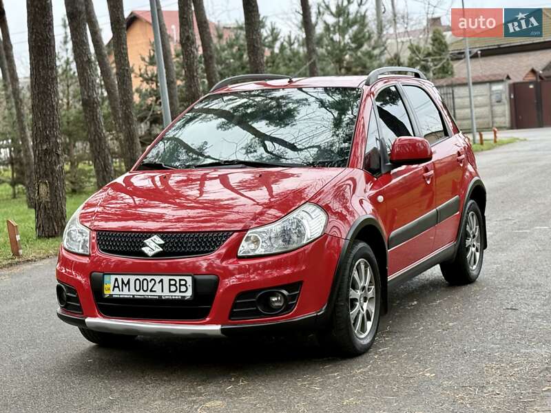 Позашляховик / Кросовер Suzuki SX4 2014 в Києві