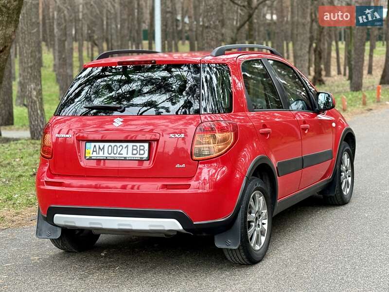 Позашляховик / Кросовер Suzuki SX4 2014 в Києві