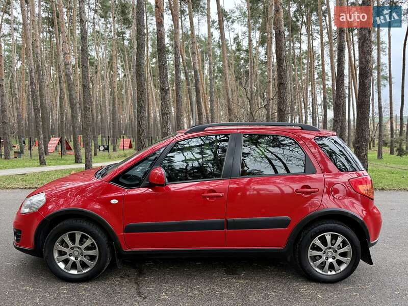 Позашляховик / Кросовер Suzuki SX4 2014 в Києві