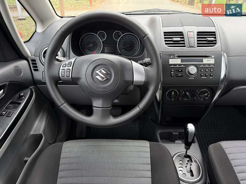 Позашляховик / Кросовер Suzuki SX4 2014 в Києві