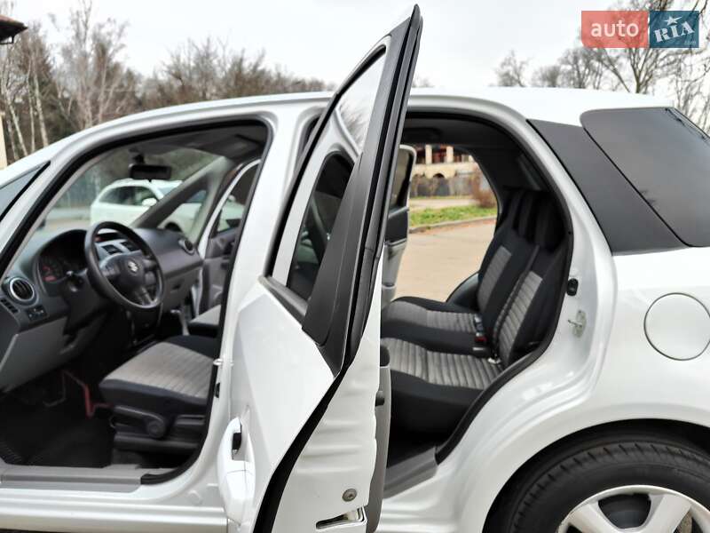 Хэтчбек Suzuki SX4 2009 в Киеве