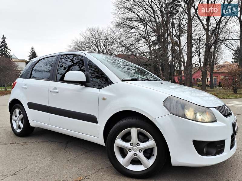 Хэтчбек Suzuki SX4 2009 в Киеве
