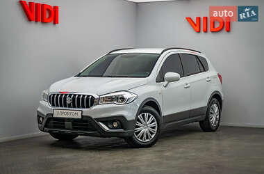 Внедорожник / Кроссовер Suzuki SX4 2018 в Киеве