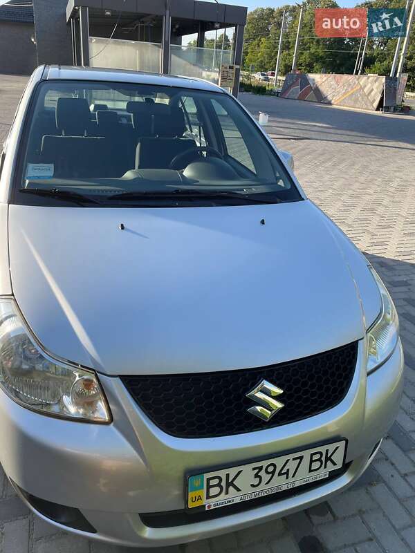 Седан Suzuki SX4 2009 в Киеве фото Седан Suzuki SX4 2009 в Киеве
