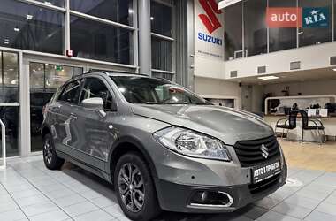 Внедорожник / Кроссовер Suzuki SX4 2014 в Одессе