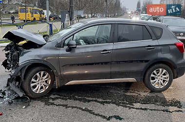 Внедорожник / Кроссовер Suzuki SX4 2019 в Киеве