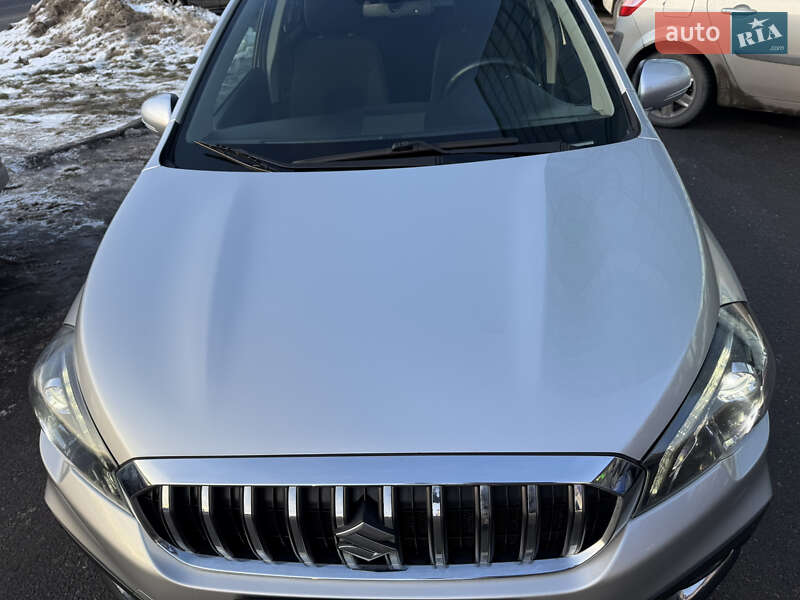 Внедорожник / Кроссовер Suzuki SX4 2020 в Тернополе