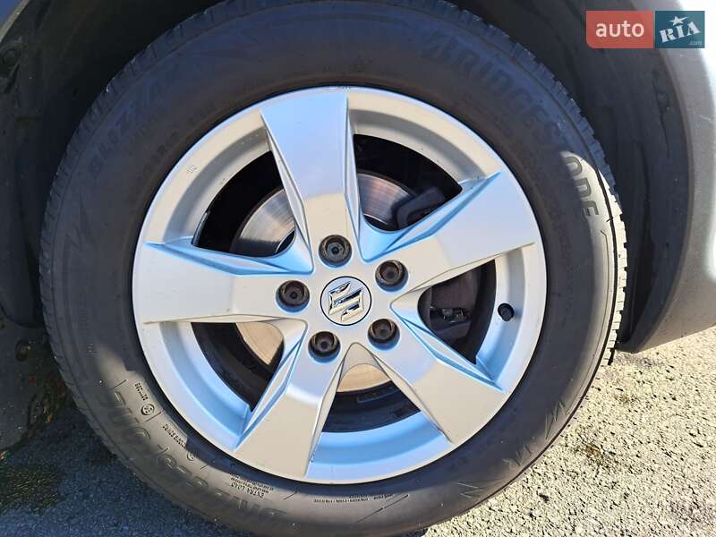 Внедорожник / Кроссовер Suzuki SX4 2012 в Киеве