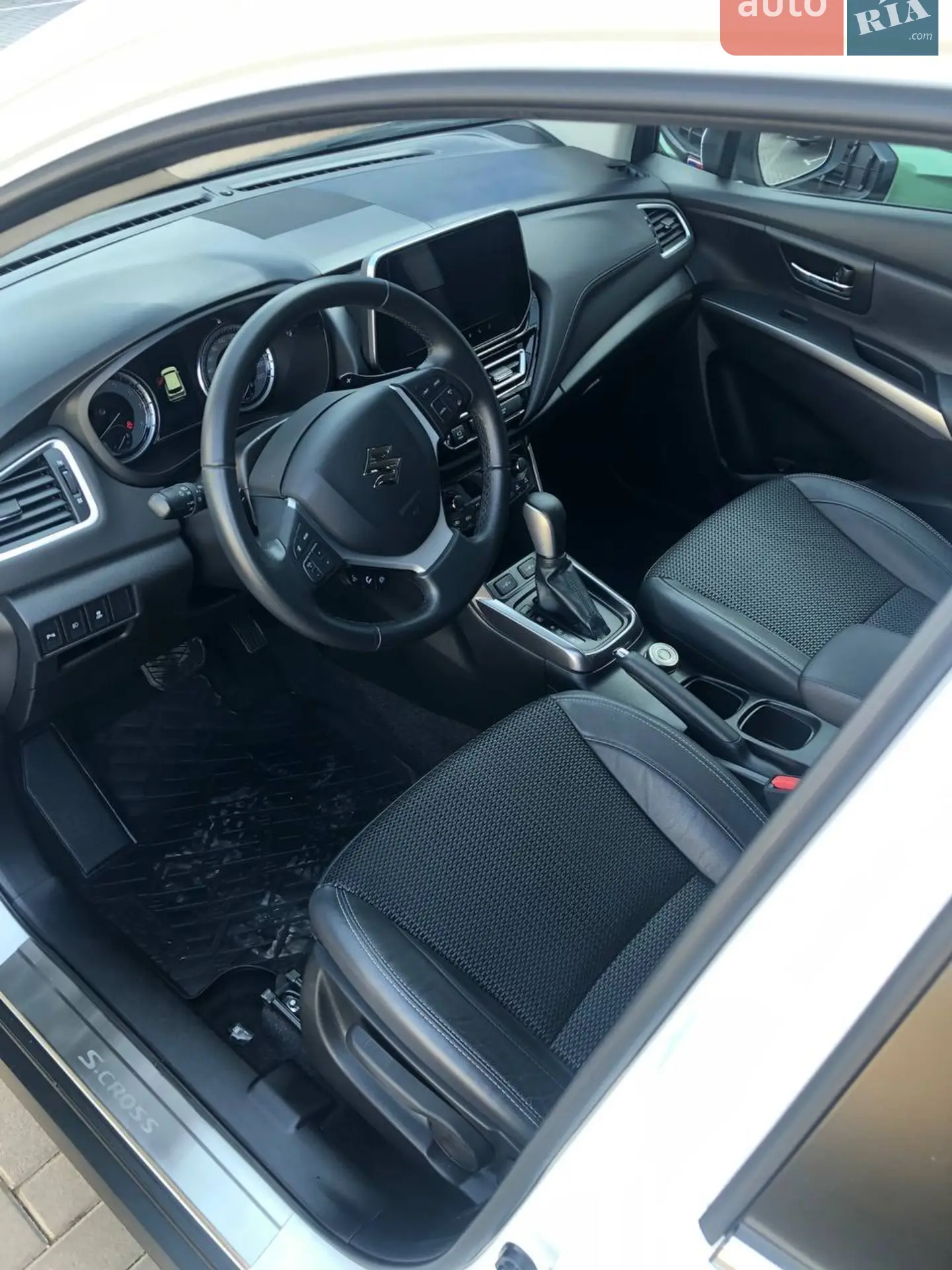 2023 Suzuki SX4 - мініатюра 10