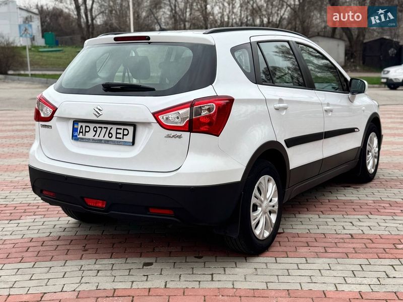 Позашляховик / Кросовер Suzuki SX4 2019 в Запоріжжі