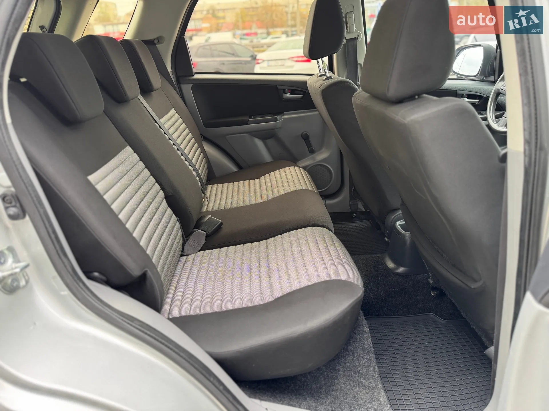 2013 Suzuki SX4 - мініатюра 13