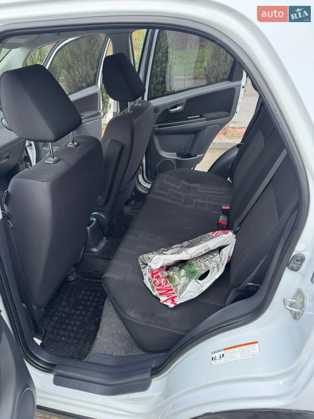 2012 Suzuki SX4 - мініатюра 8
