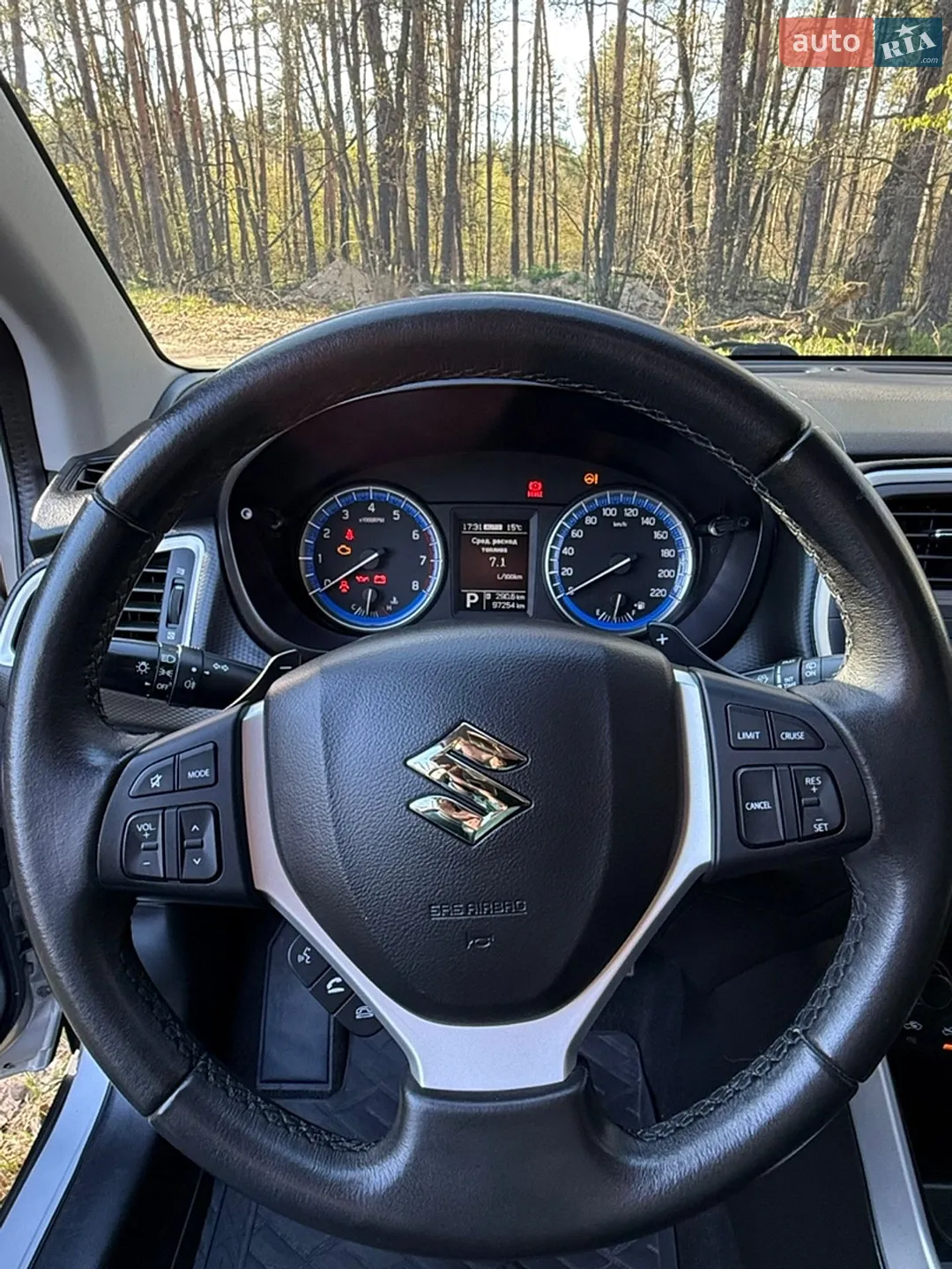 2015 Suzuki SX4 - мініатюра 13