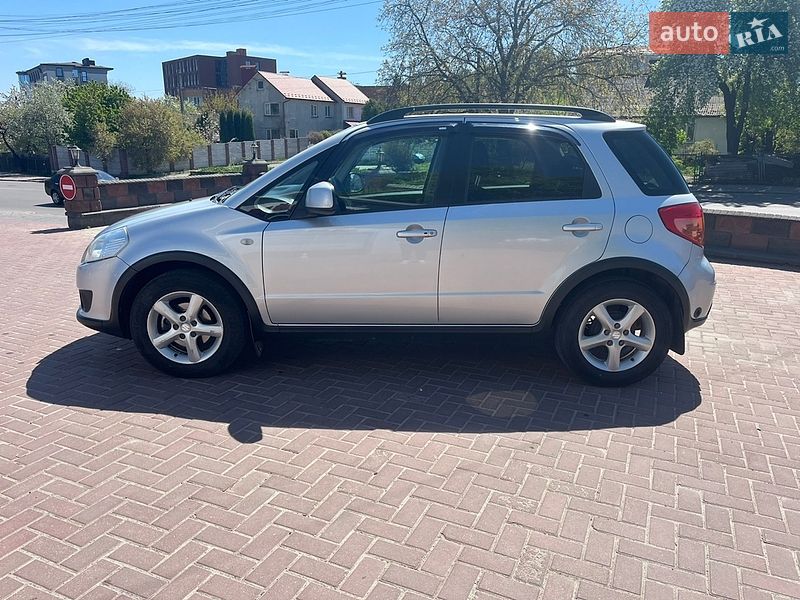 Внедорожник / Кроссовер Suzuki SX4 2009 в Дубно