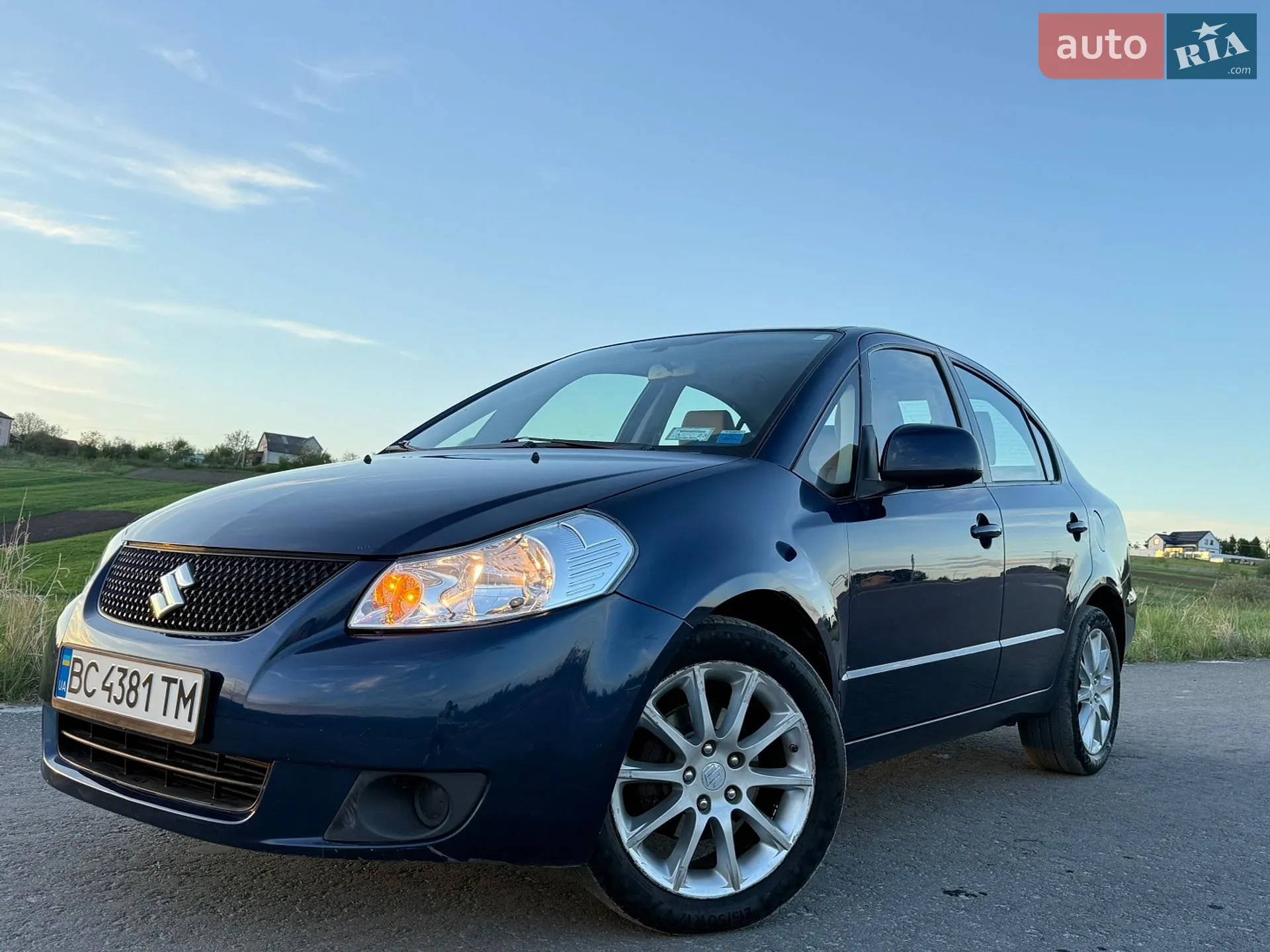 2010 Suzuki SX4 - мініатюра 8
