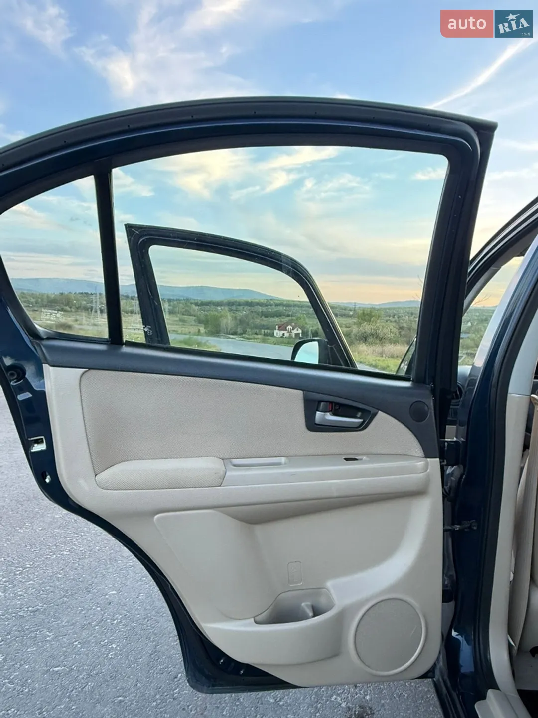 2010 Suzuki SX4 - мініатюра 34