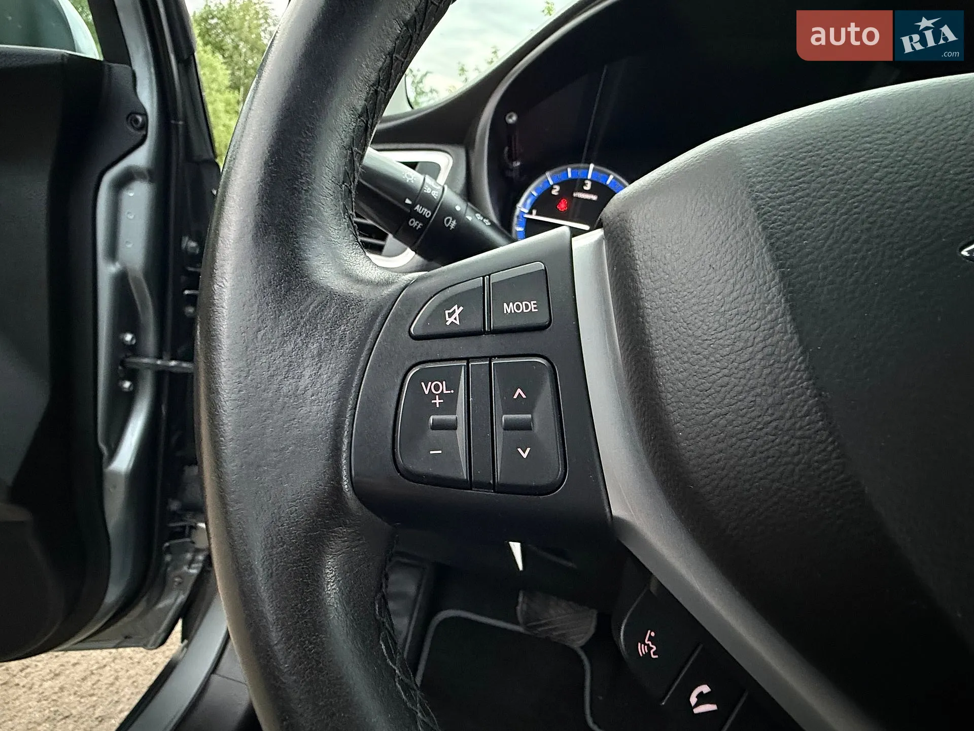 2015 Suzuki SX4 - мініатюра 71