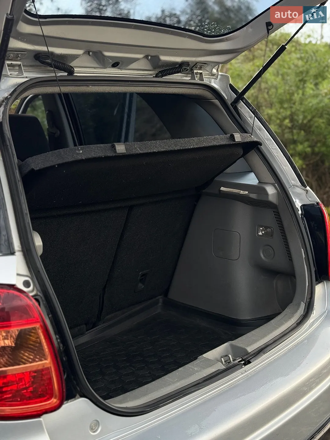 2011 Suzuki SX4 - мініатюра 4