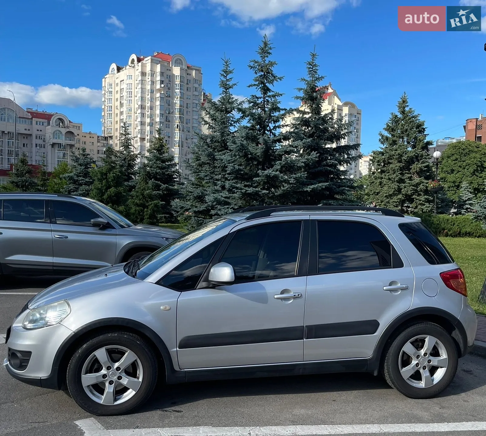 2010 Suzuki SX4 - мініатюра 3