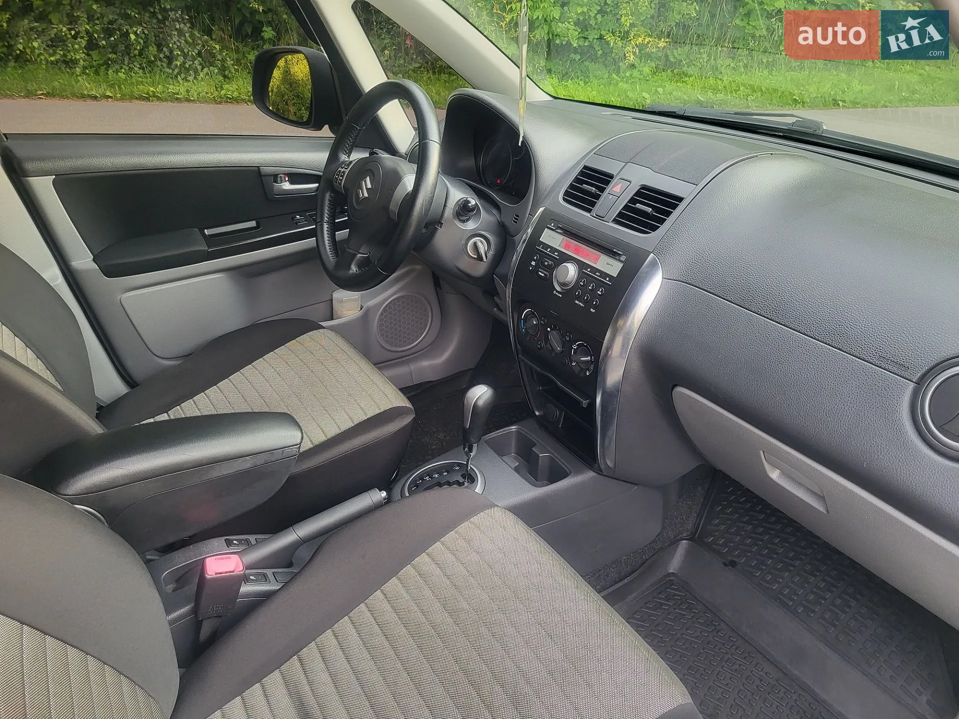 2011 Suzuki SX4 - мініатюра 15