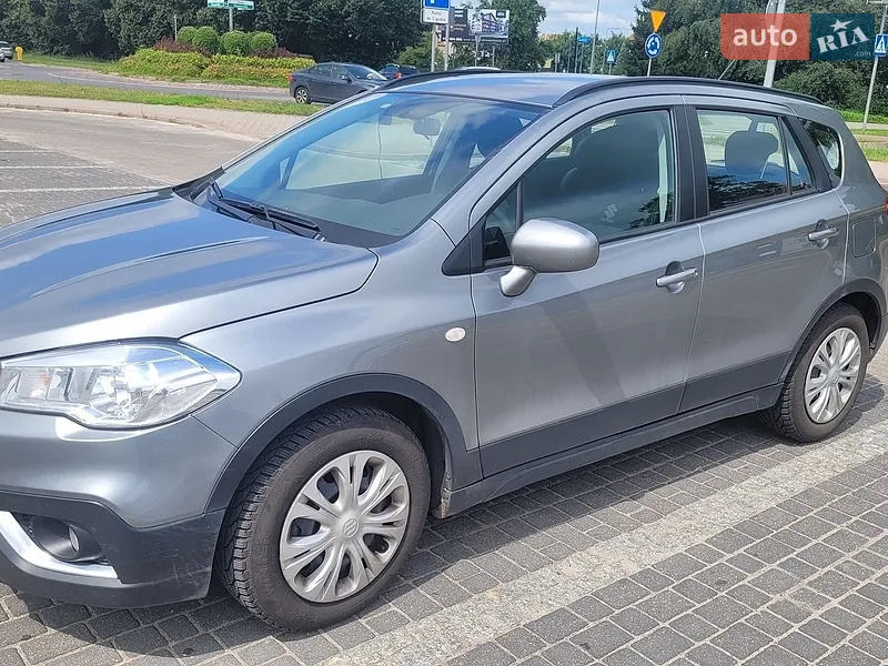 Suzuki SX4