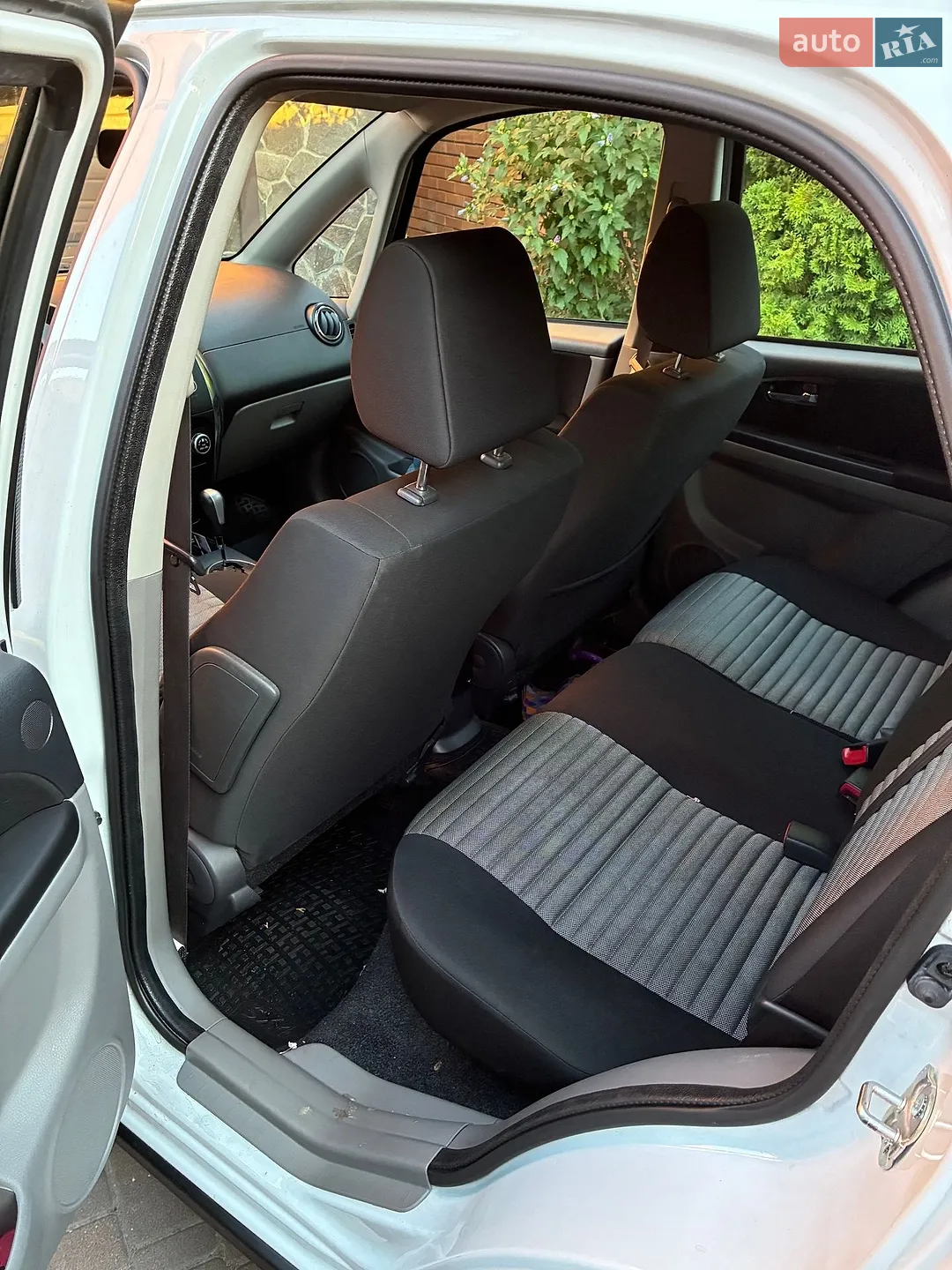 2013 Suzuki SX4 - мініатюра 8