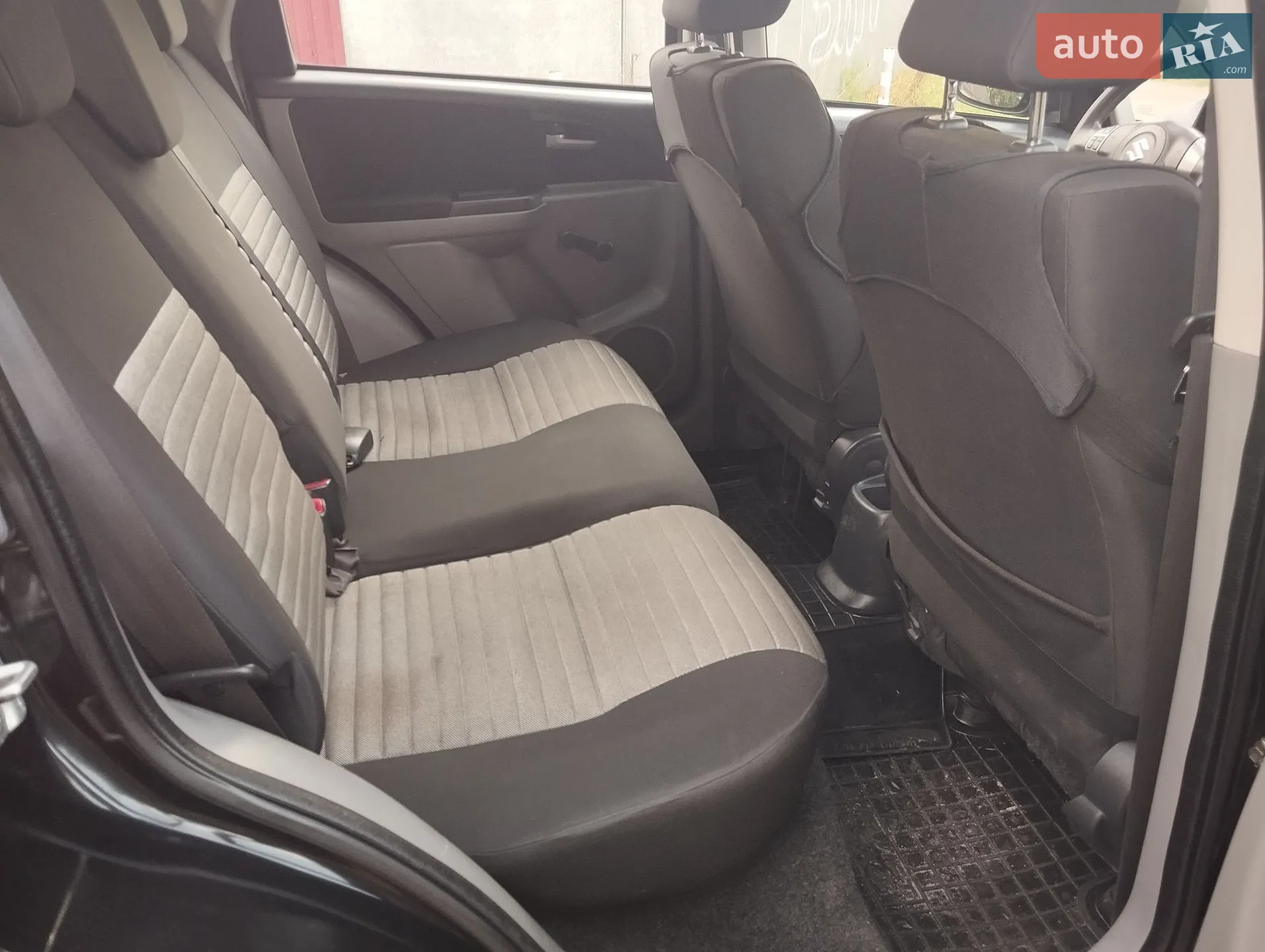 2012 Suzuki SX4 - мініатюра 8