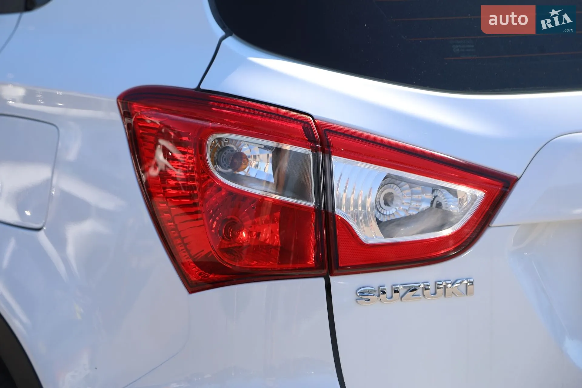2018 Suzuki SX4 - мініатюра 10