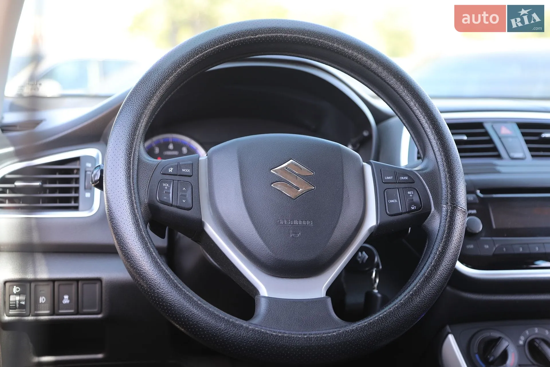 2018 Suzuki SX4 - мініатюра 17