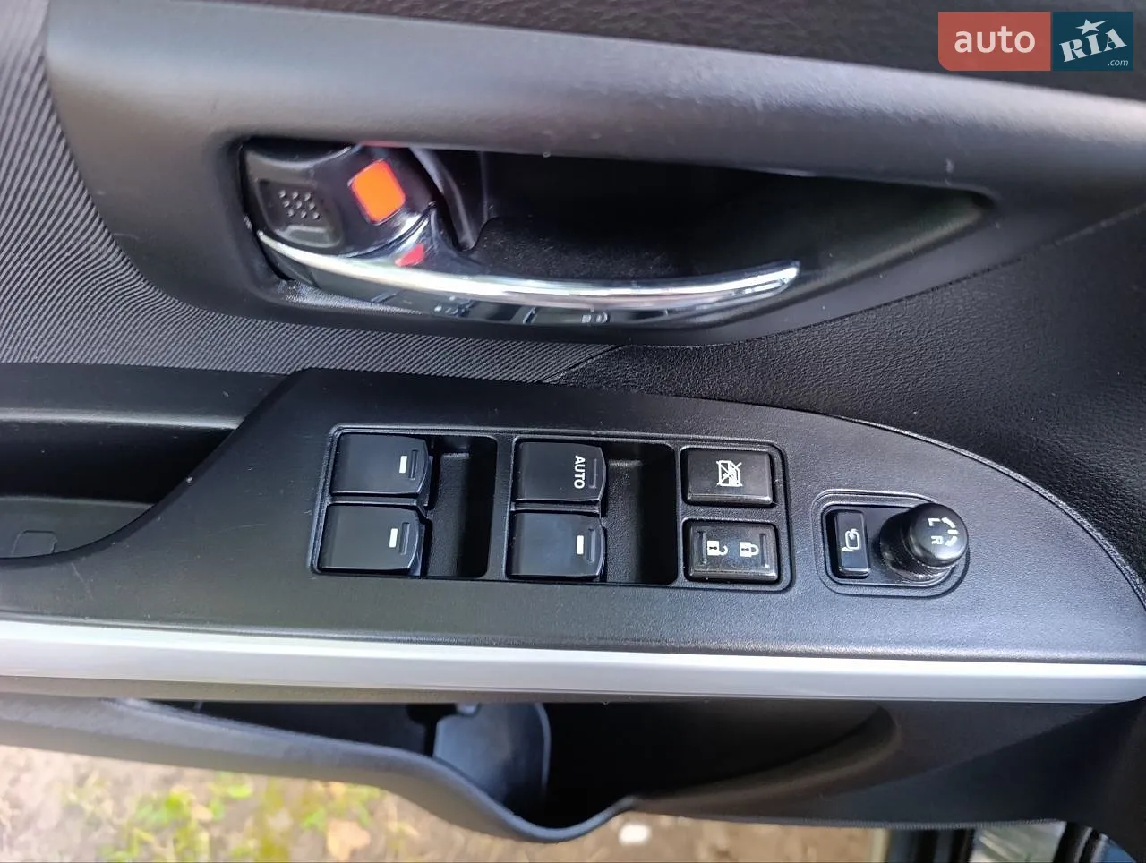 2014 Suzuki SX4 - мініатюра 10