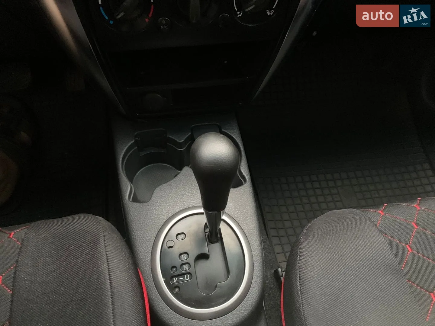 2012 Suzuki SX4 - мініатюра 12