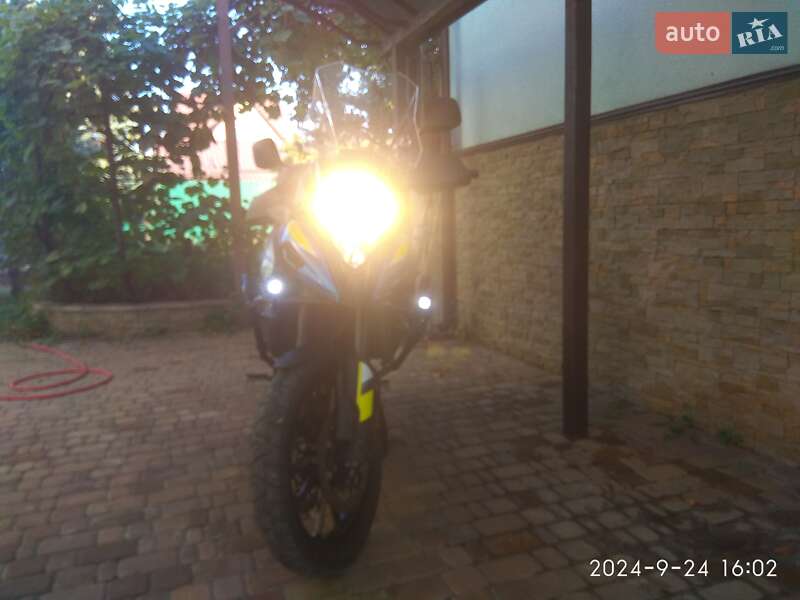 Мотоцикл Туризм Suzuki V-Strom 1000 2006 в 