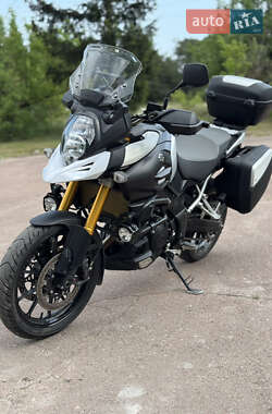 Мотоцикл Спорт-туризм Suzuki V-Strom 1000 2014 в 