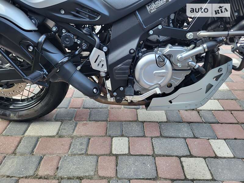 Мотоцикл Спорт-туризм Suzuki V-Strom 650/XT 2015 в Калуші