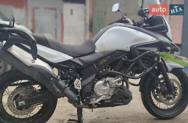 Мотоцикл Спорт-туризм Suzuki V-Strom 650/XT 2015 в 