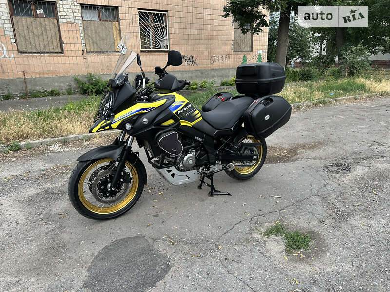Suzuki V-Strom 650 2021