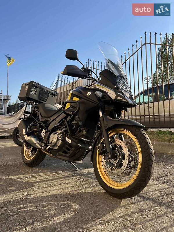 Мотоцикл Туризм Suzuki V-Strom 650 2018 в Киеве