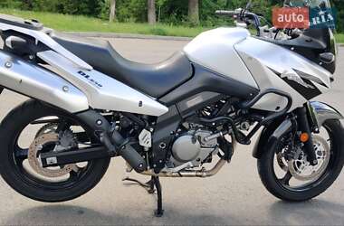 Мотоцикл Внедорожный (Enduro) Suzuki V-Strom 650 2005 в 