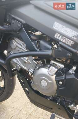 Мотоцикл Туризм Suzuki V-Strom 650 2012 в 