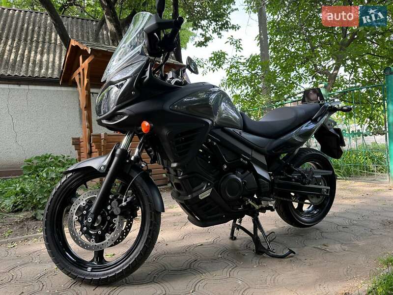 Мотоцикл Спорт-туризм Suzuki V-Strom 650 2016 в 