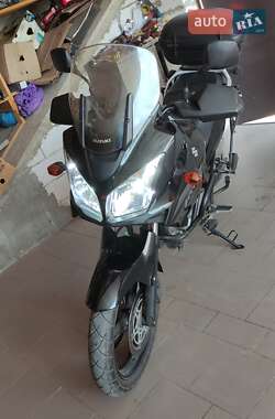 Мотоцикл Спорт-туризм Suzuki V-Strom 650 2005 в 