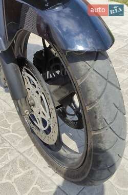 Мотоцикл Спорт-туризм Suzuki V-Strom 650 2005 в 
